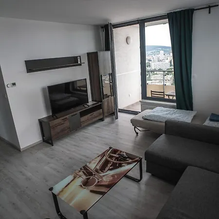 Apartment All-in Skyline Bratislava